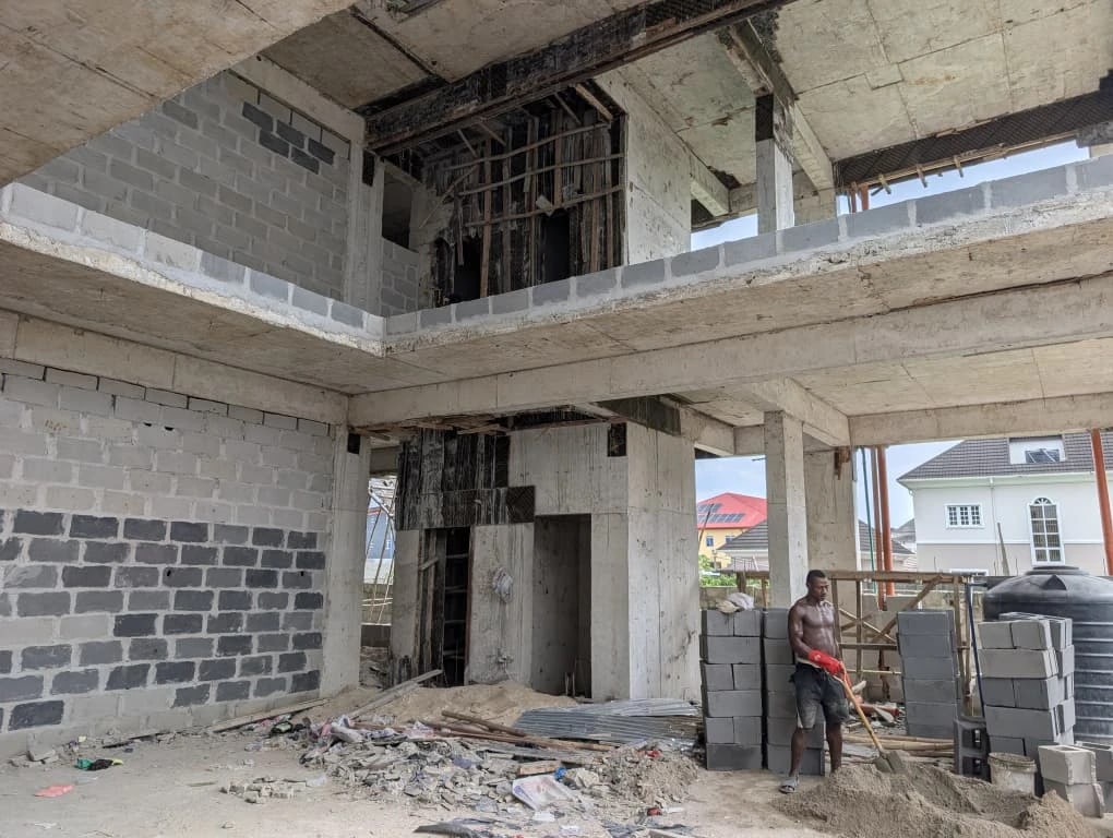 Blockwork and reinforced concrete construction activity